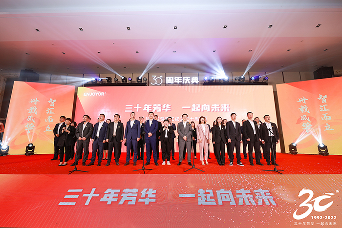 20221128司慶大合唱壓縮.jpg